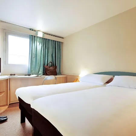 Ibis Hotel Duesseldorf Hauptbahnhof Exterior photo